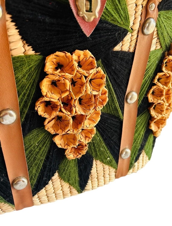 Vintage Straw Purse with straw grape design - image 2