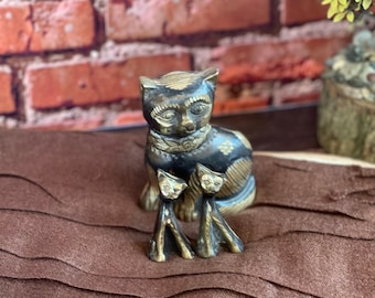 Figurine de chat en laiton faite main avec chatons, statue de chat de bureau en cuivre avec chatons, cadeau de décoration de maison, décoration de bureau, ornement en laiton