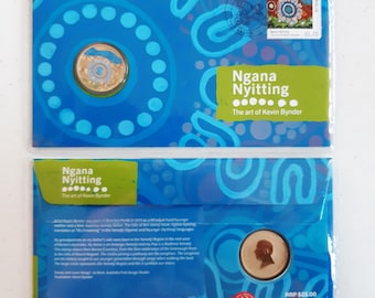 Moneda de Australia, sello 2025, sobre de Kevin Bynder, moneda de 1 dólar del rey Carlos III, nueva edición limitada azul de PNC, coleccionable.
