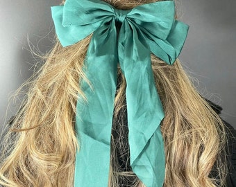 Emerald green silk hair bow