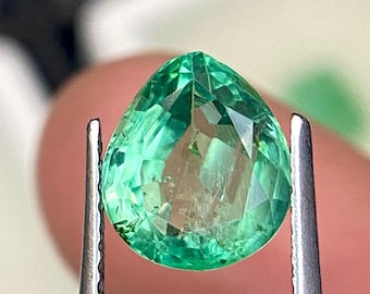 天然ザンビア産エメラルド、ハートシェイプファセットルース宝石、重量
