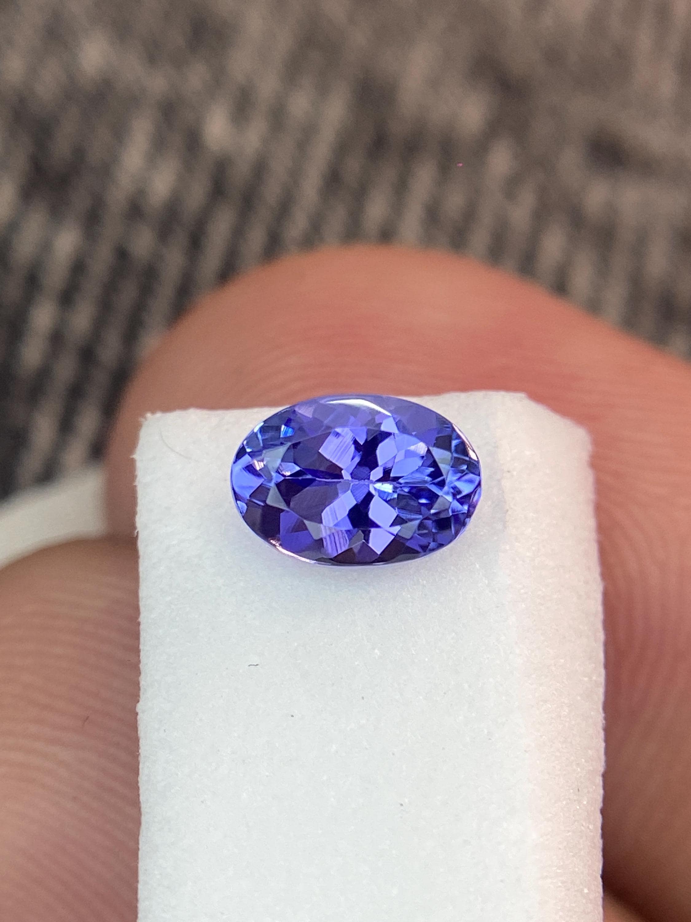 Natural Tanzanite 6x4 Mm Oval Cut Faceted Loose Gemstone , Weight