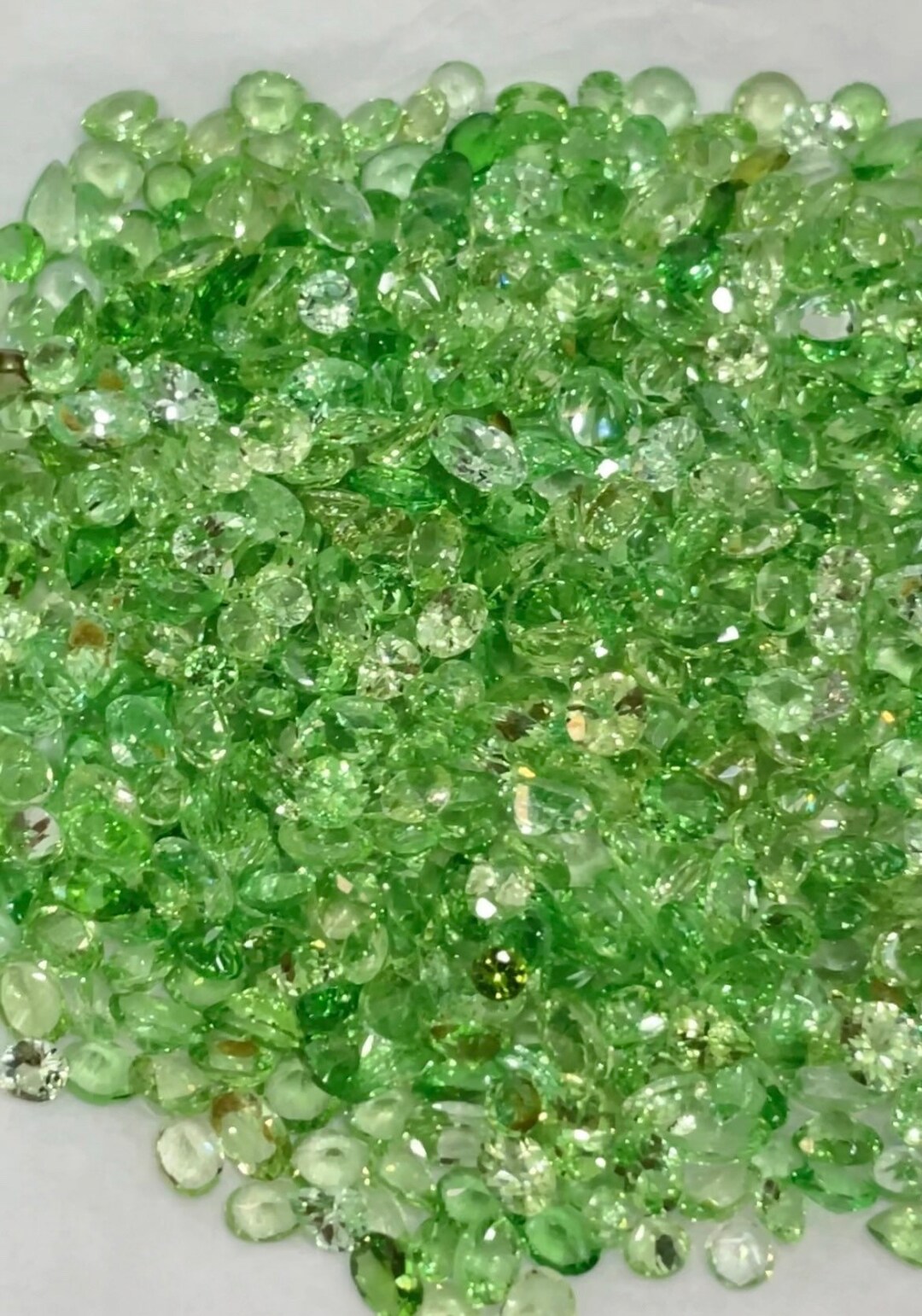 Neon Green Garnet , Rarest Garnet , Grossular Garnet , Merelani Hills ...