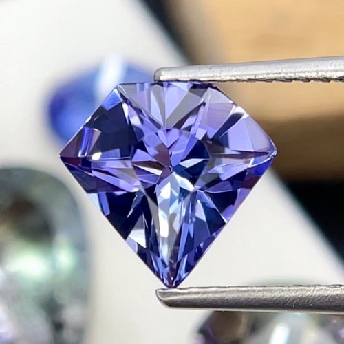 天然タンザナイト 8 x 4 mm バゲットカット ルース ジェムストーン