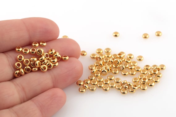 SUPERFINDINGS 160 Perline Ottone Rotonde 4mm – Distanziali Lisce E Ondulate Per Gioielli Fai Da Te, Placcato Oro 24K