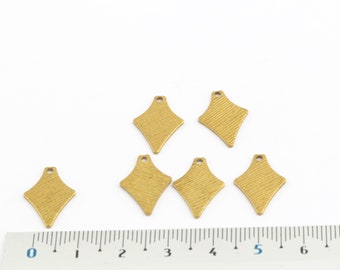 Raw Brass Arrow Pendant, Brass Textured Arrow Earring, 1 Hole Triangle Connector, Brass Textured Triangle Charm, 12x17mm, 10Pcs, RAW-346