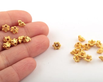 6 mm mattförgylld prästkrageändkapsyl, mattförgylld blommaändkapsyl, smyckesändkapsyl, distanspärlor, smyckestillverkning, 10 st, MT-91