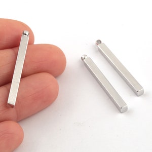 3 x 35 mm ロジウムメッキ スタンピングバー、ロングスクエアバー、ロングバーペンダント、バージュエリー、パーソナライズチャーム、ネームプレートバー、2個、SL-394