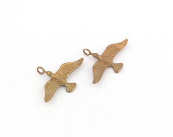 24個入り 小さな真鍮製鳩：8 mm x 6 mm - アメリカ製 | RB-062 - Etsy 日本