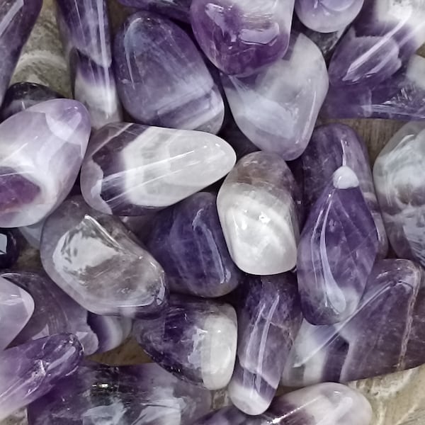 Zambia AA 20 Banded Amethyst Tumbled Stone 30mm