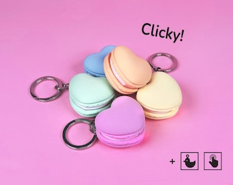Macaron pendant “Clicky” pastel colors heart round