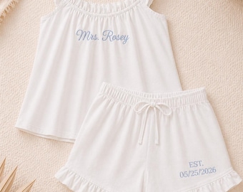 Conjunto de pijama de novia personalizado, top con volantes y shorts, ropa de dormir nupcial bordada.