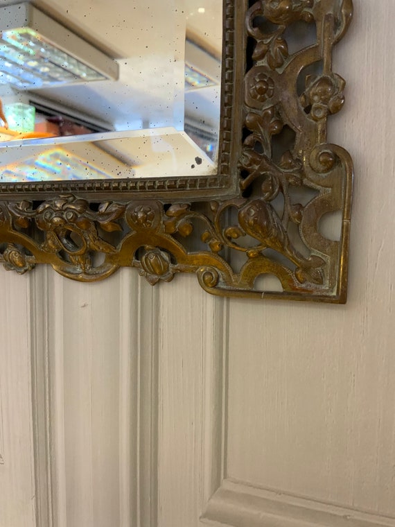 ⑤イギリスアンティーク調鏡✳︎大きな鏡✳︎金色フレーム ⑤イギリスアンティーク調鏡✳︎大きな鏡✳︎金色フレーム 競売