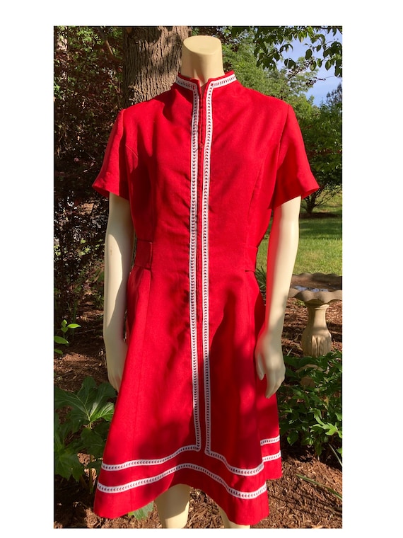 1970s red knit fit and flare dress with contrast … - image 1