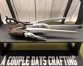 XL Edward Scissor Hand 6 in. Long / pack of 1 or 2 / 6.0 in tall x 3.0 in wide X 2.0 in thick / 3d printed hard piece / not wearable