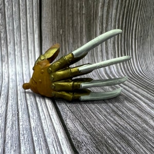 Freddy Hand / pack of 2, 4, or 8 / 2 in tall x 1.25 in wide X .5 in thick / tumbler topper pieces / accessories for toppers