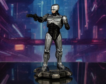 Robocop figurine / movie character figurine