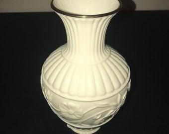 Lenox Classic Lenox Floral Vine Vase embossed, 24k gold trim  9"