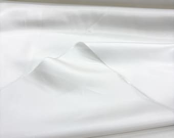 Doublure blanche soyeuse : mélange de polyester léger (largeur : 150 cm/1,64 yard/58 pouces)