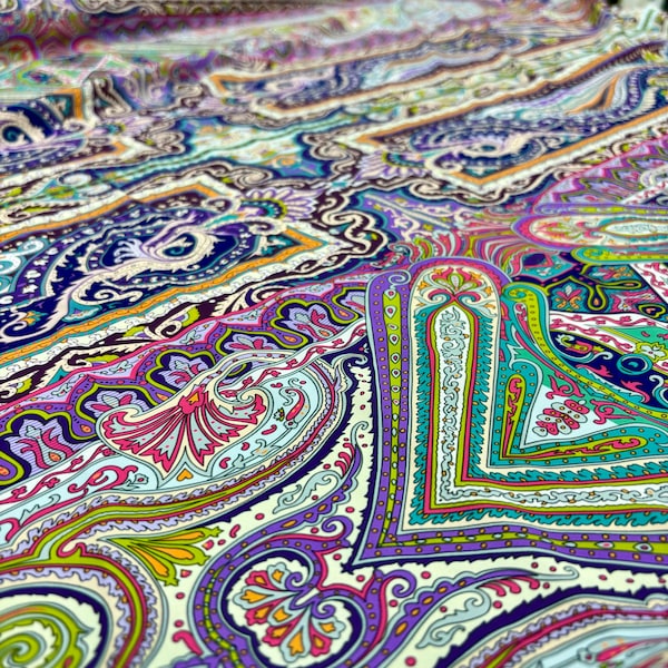Tissu crêpe à motifs authentiques de conception italienne, tissu crêpe-satin-mousseline, 1,64 mètres ou 57 pouces de largeur)