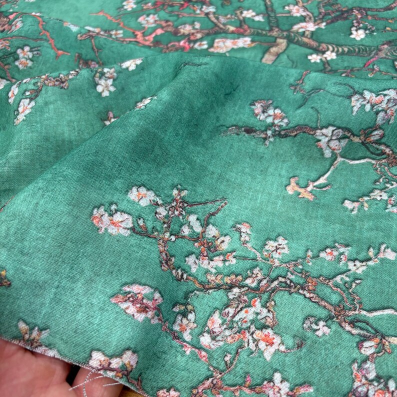 Green Floral Linen Fabric: Italian Design Fashion Fabric (150 cm/1.64 yards wide)