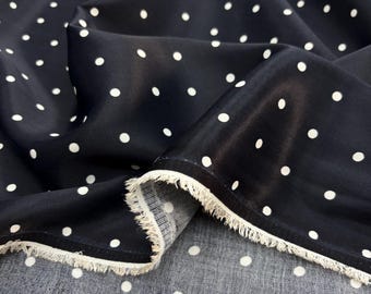Schwarzer Schwerer Viskose-Cupro-Stoff mit Seidigem Punktmuster – Fließend & Luxuriös für Kleider, Blusen, Röcke (150 cm / 1,64 Yard)