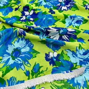 Wrinkle Resistant Maroken Viscose with Blue Flower Pattern, Design Fashion Fabric, Fabric For Dress, (Width 150cm 1,64 yard 57 inc)