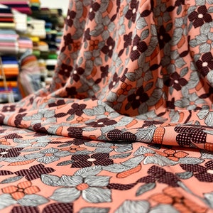 Floral Pattern 100% Natural Viscose Fabric, Fabric For Dress, Viscose Fabric by the Yard, Viscose Fabric(Width 150cm 1,64 yard 57 inc)
