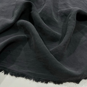 Tela italiana de cupro sedoso antracita de lujo, tela de cupro de lujo, tela de cupro cortada a medida, (150 cm/1,64 yardas/57 pulgadas)