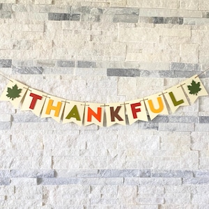 Thankful Banner, personalized fall banner, thanksgiving banner, thankful garland, fall mantel decor, thankful bunting, fall garland decor
