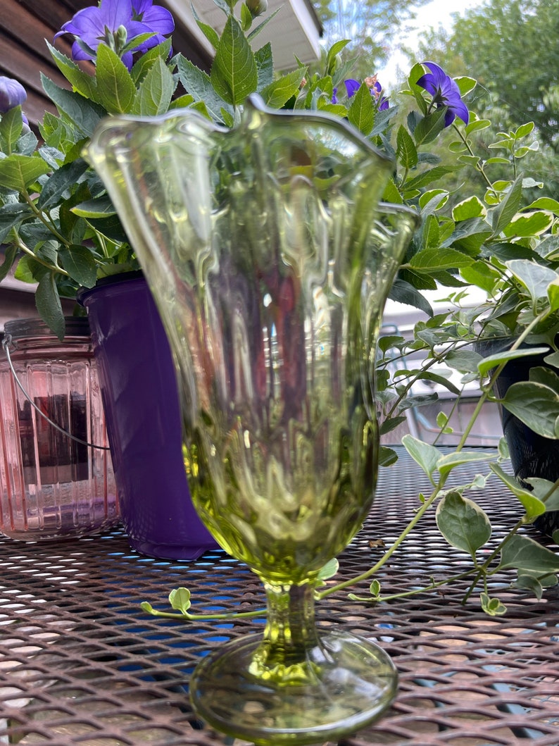 Fenton Handkerchief Vase Colonial Green 1963 Pattern Number Etsy