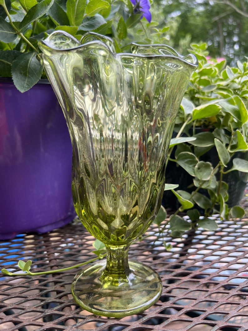 Fenton Handkerchief Vase Colonial Green 1963 Pattern Number Etsy