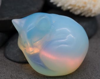 Opalite Crystal Sleeping Cat Carving Stone Healing Protection Trinket Cat Lover Tier Tray Animal Lovers Home Decor Small Cat Figurine Gift