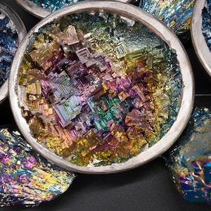 Bismuth Metal Bowl Crystal Healing Decor Spiritual Energy Centerpiece Meditation Gift Colorful Iridescent Display Home Altar Crystal Display