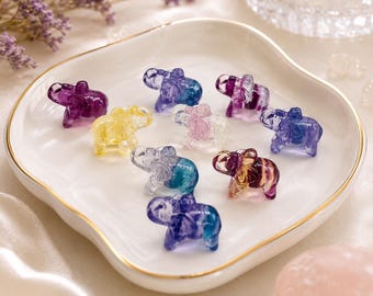 Mini figura de elefante de cristal de fluorita, estatua de animal espiritual, piedra de altar de Reiki, buena suerte, sabiduría, estante bohemio, oficina, energía, guardián zen