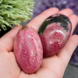 High Quality Deep Pink Rhodonite Crystal Palmstone Pocket Worry Stone ...