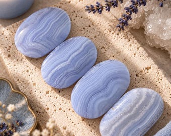 Ágata de encaje azul, piedra de palma, cristal brillante, decoración, regalo, piedra de protección espiritual, altar de meditación, exhibición, equilibrio energético, arte de estante de piedras preciosas