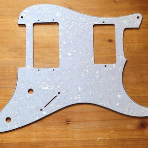 Wide Range Humbucker Bridge, Humbucker Neck pickup route, 2 knobs and switch - Strat Pickguard