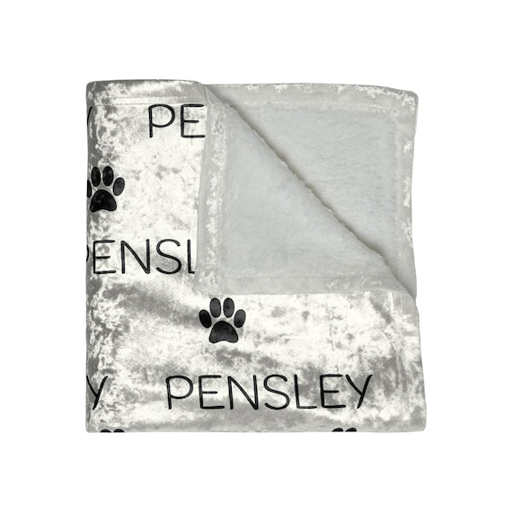 Personalized Velvet Blanket with Paw Prints, Custom Dog Name, Gift for Pet Lovers, Fuzzy Throw, Soft Bedding