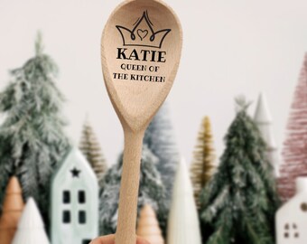 Queen Of The Kitchen baking spoon - Personalised Cooking Gift for Her - Custom Kitchen Accessories - Stocking Filler - Christmas Host Gift