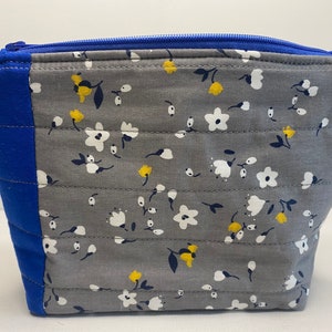 Blue Flower Zipper Pouch