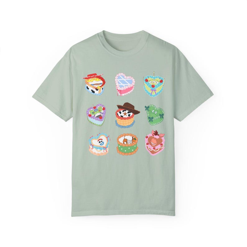Koszulka Toy Story Coquette Cakes Comfort Colors | Koszulka Pixar Toy Story Style Bakery | Koszulka Disney Treats Bay
