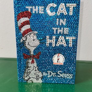 Strass Bucheinband 'Die Katze mit dem Hut' | Funkelnder Dr. Seuss Dekor | Einzigartige Kinderbuchkunst | Verzierter Deckel | Einzigartige Hülle