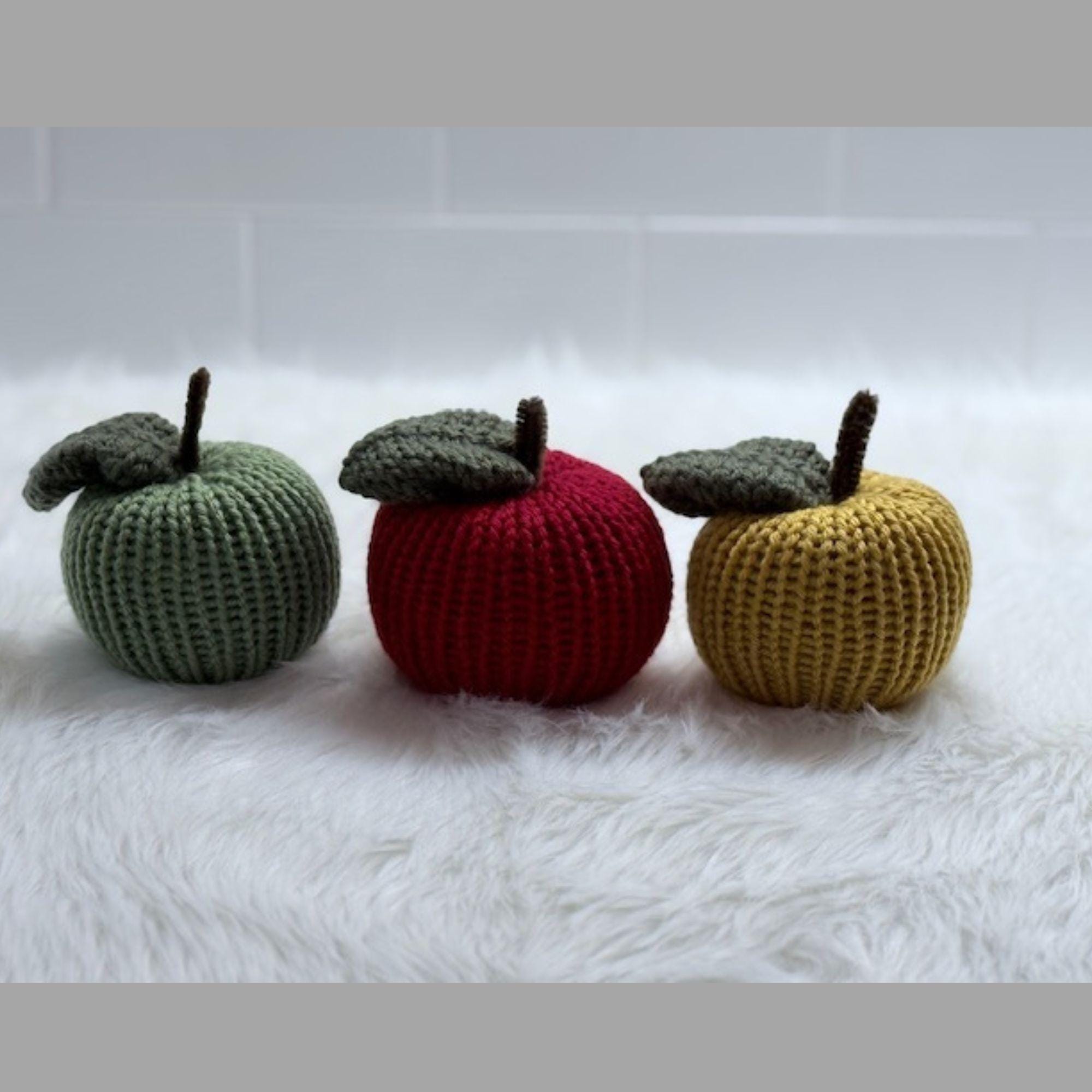 Handmade Knitted Apples: Cozy Farmhouse Fall Decor
