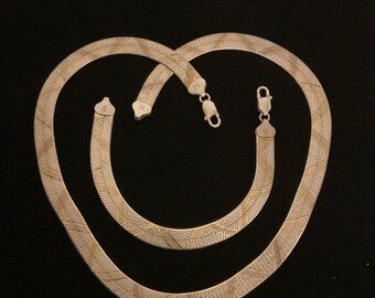 18”sterling Silver 925 & gold wide herringbone necklace set w/matching bracelet..Reversible