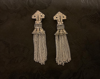 Hermosos aretes con clip en forma de borla Kirk Folly de plata vintage con marcasita, de 3,5" de largo.