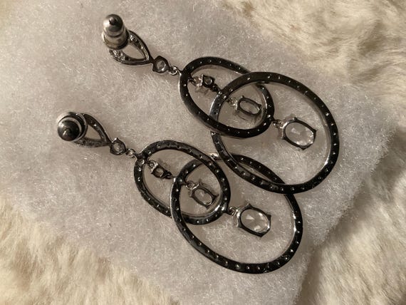 SilverTone 2” double loop Cubic zirconia dangling… - image 5