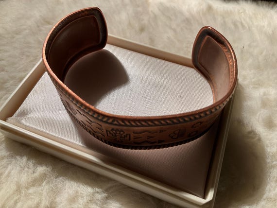 Vintage Bell Solid copper cuff bangle bracelet. - image 2