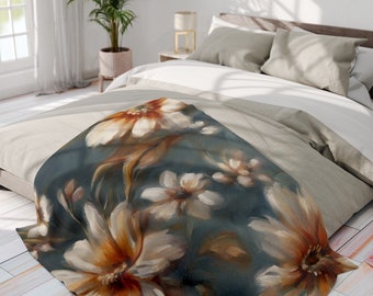 Luxurious Vintage Floral Blanket in White and Gold Flowers, Cozy Home Accent, Arctic Fleece Blanket