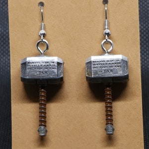 Thor&#39;s Hammer Mjölnir Earrings